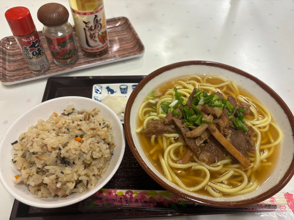 hotel_THIRD's tweet photo. 飛行機を降りたら、まずは八重山そば！
旅のスタートに欠かせないですね😋 https://t.co/kusKsXkxpv