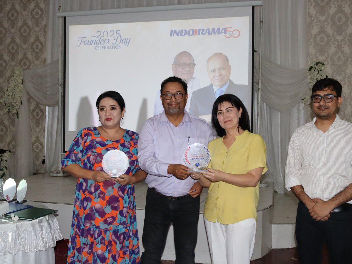 IndoramaAgro's tweet photo. On Aug 9, ahead of #FoundersDay2025, Indorama Agro celebrated with a festive banquet 🎉 Honoring long-serving, dedicated staff with gifts &amp; awards — a night of joy, gratitude, and team spirit that makes IAL a truly special place to work. 💙 #indorama https://t.co/LbpP7qTDX8