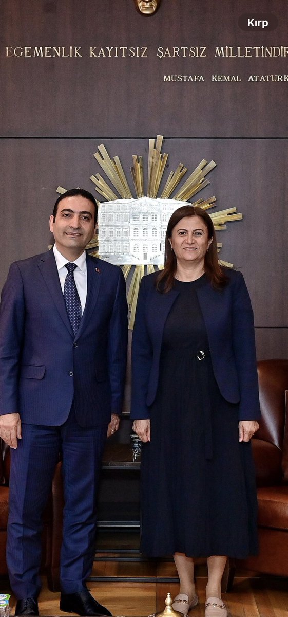 Türkan Elçi (@turkan_elci) on Twitter photo Beyoğlu Belediyesi Başkanımız İnan Güney ile beraber 43 kişinin gözaltına alındığı haberiyle bir cuma sabahına daha uyandık. Bilindik iftiralar silsilesine bir halka daha eklendi. <a href="/BeyogluBld/">Beyoğlu Belediyesi</a> <a href="/inanguney/">inan güney</a> Beyoğlu Belediyesi Başkanımız İnan Güney ile beraber 43 kişinin gözaltına alındığı haberiyle bir cuma sabahına daha uyandık. Bilindik iftiralar silsilesine bir halka daha eklendi. <a href="/BeyogluBld/">Beyoğlu Belediyesi</a> <a href="/inanguney/">inan güney</a>