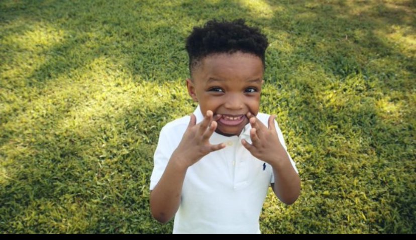 ProzoCom's tweet image. This boy is more introvert than wizkid 

And he’s the most handsome among all wizkid children ❤️🦅