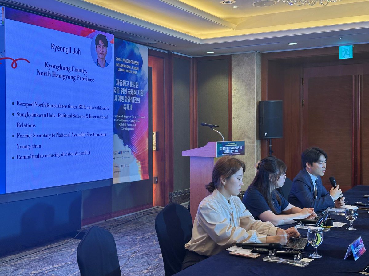 “A los 12 años escapé de #CoreaDelNorte hacia China por el hambre. Allí estudié en una escuela primaria coreano-china.” — Kyeong-Il Joh, escritor, asesor político y activista por la reunificación de Corea.
#Korea80 #KoreanDream #OneDreamOneKorea #GlobalPeace #HumanRights #광복절