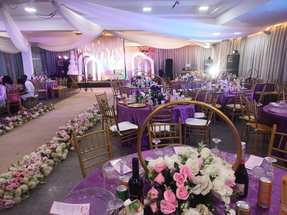 Naomihilda01's tweet image. Where luxury meets precision D.N.A events and rentals 🥂
#events #DNAevents #eventplanner #rentals #partystore