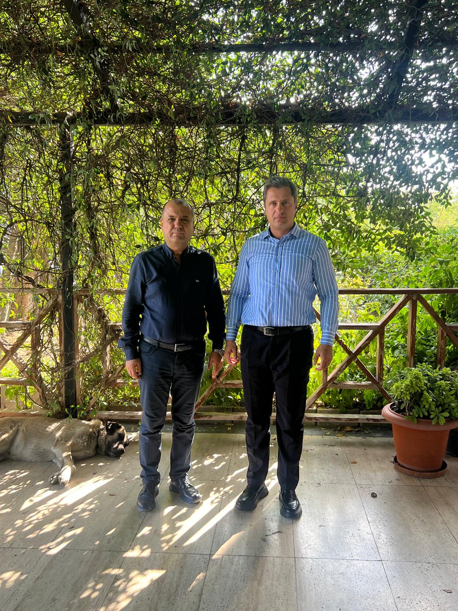 Yakın zamanda babasını kaybeden Tekirdağ milletvekilimiz İlhami Özcan Aygun’u ziyaret ederek taziyede bulundum. Merhuma Allah’tan rahmet, ailesine ve sevenlerine başsağlığı ve sabır diliyorum.