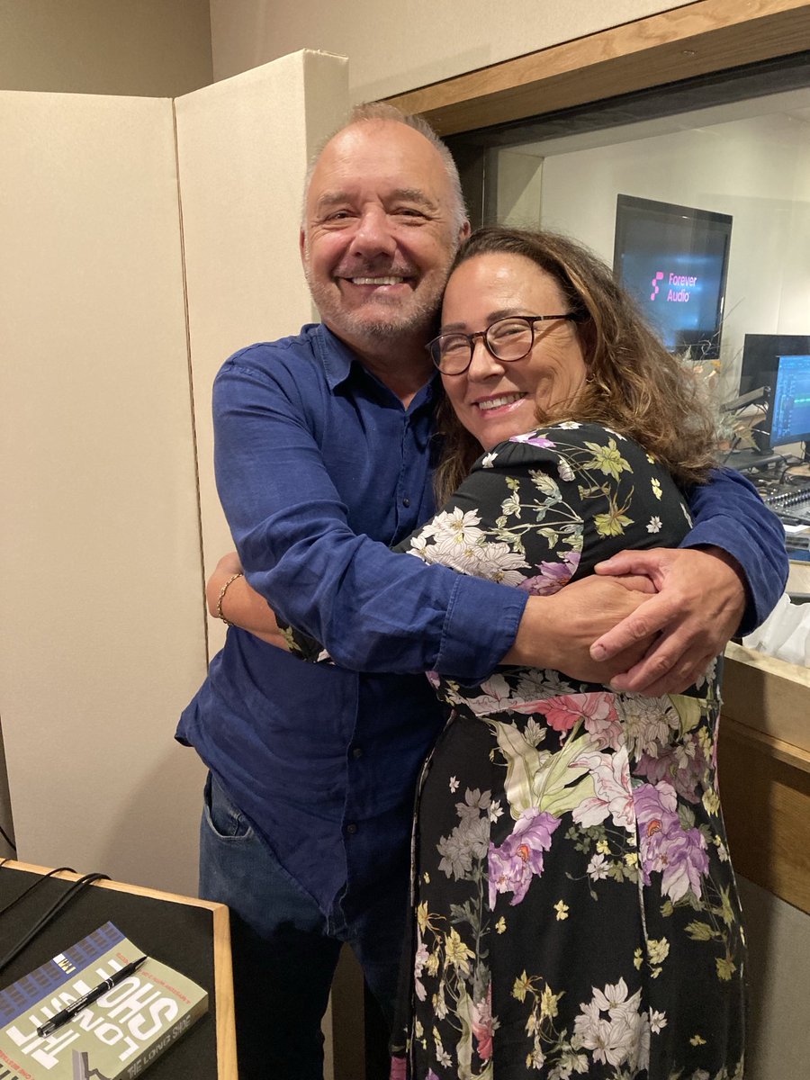 Wee Bob Mortimer turns out to be quite the writer. His latest book (which I read bits of under Bob’s light touch) The Long Shoe is not long and not about footwear but it is funny and clever, just like Bob…and me, as it goes: linktr.ee/LongShoe 👞⁦<a href="/RealBobMortimer/">bob mortimer</a>⁩