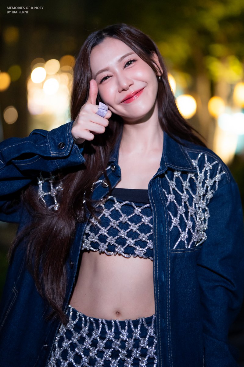lBaiFernl's tweet photo. คิดถึงน้องเนยแล้ว ~ 🩷🤏🏻 #NoeyKanteera https://t.co/y3UbvmGj1a