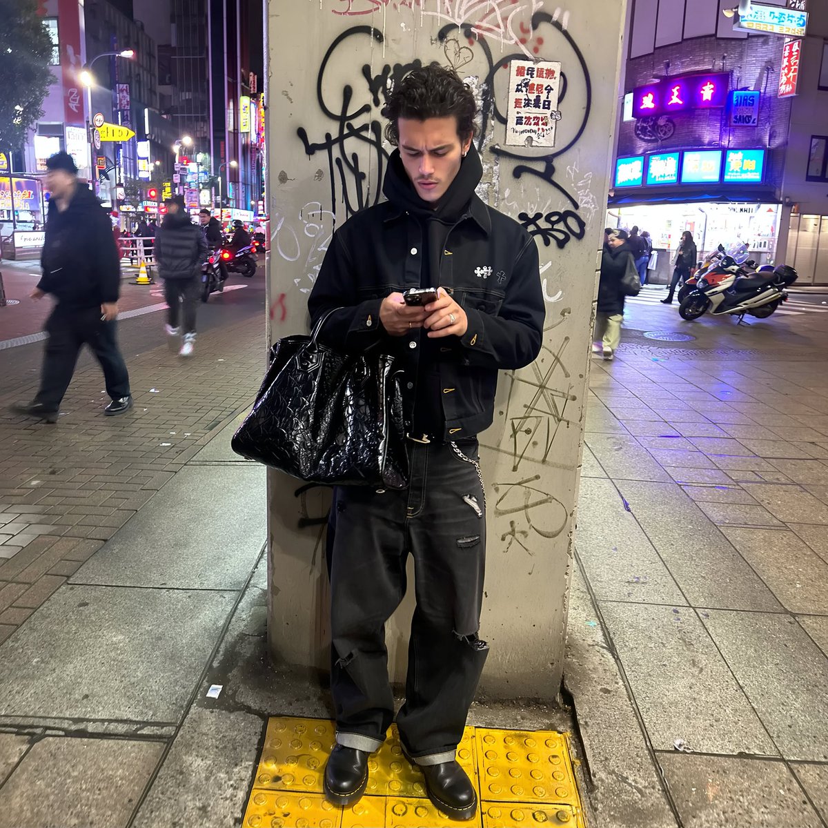 SenQ_AI's tweet photo. [higgsfield] Tokyo Vibes https://t.co/FvuMnocXG2