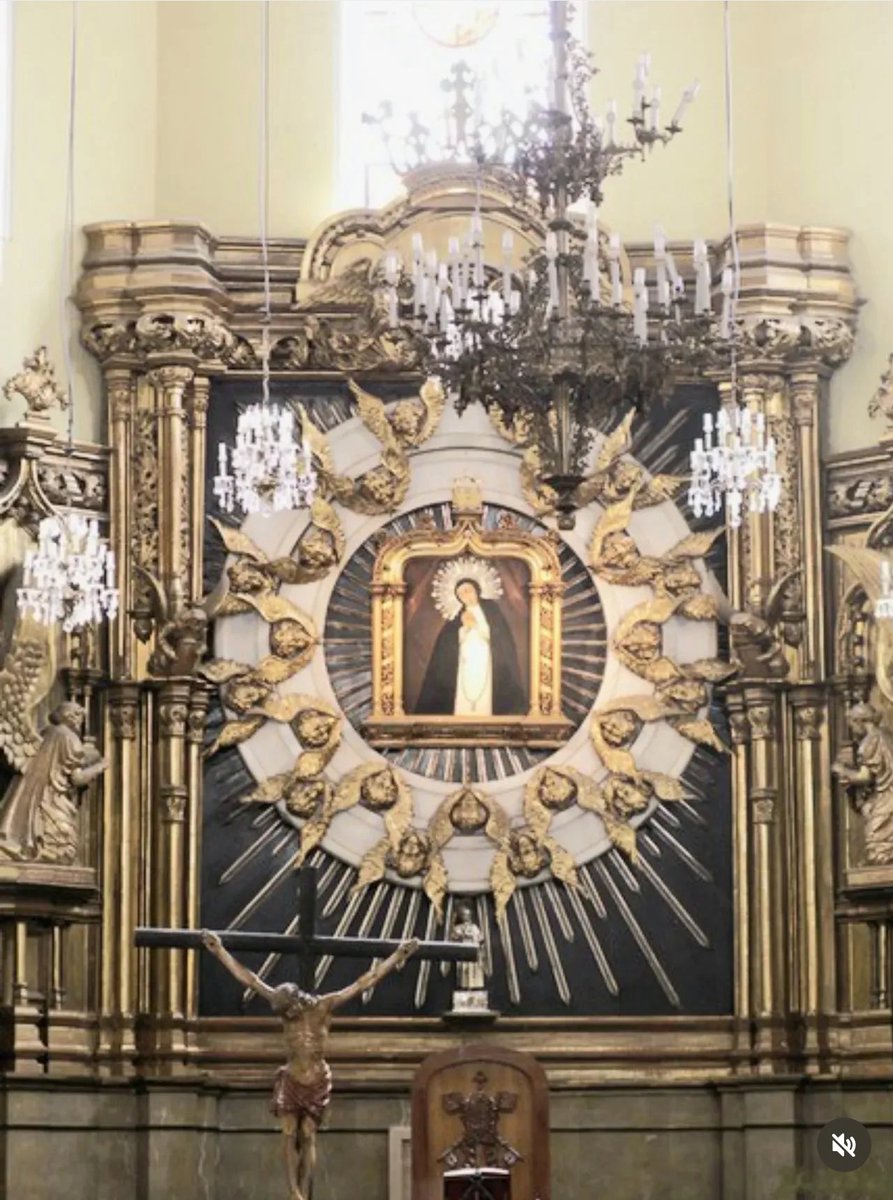 “Por ser la Virgen de la Paloma, un mantón de la China te voy a regalar”
Feliz día de la Paloma, patrona de Madrid y de los madrileños.