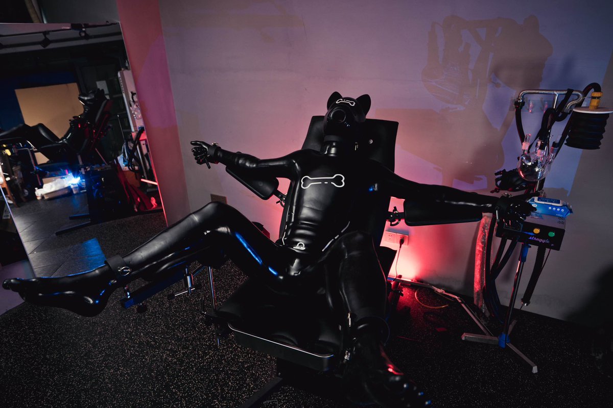 🥵
👔：<a href="/Smitizen/">SMITIZEN</a>