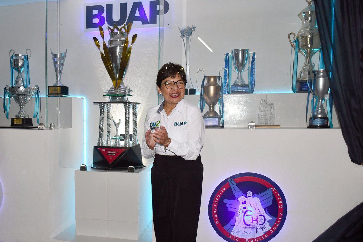 Preparatoria Benito Juárez BUAP festeja su 60 aniversario.

La Rectora Lilia Cedillo participó en actividades alusivas al festejo.

Más información aquí: boletin.buap.mx/?q=node/3989

#BoletínBUAP