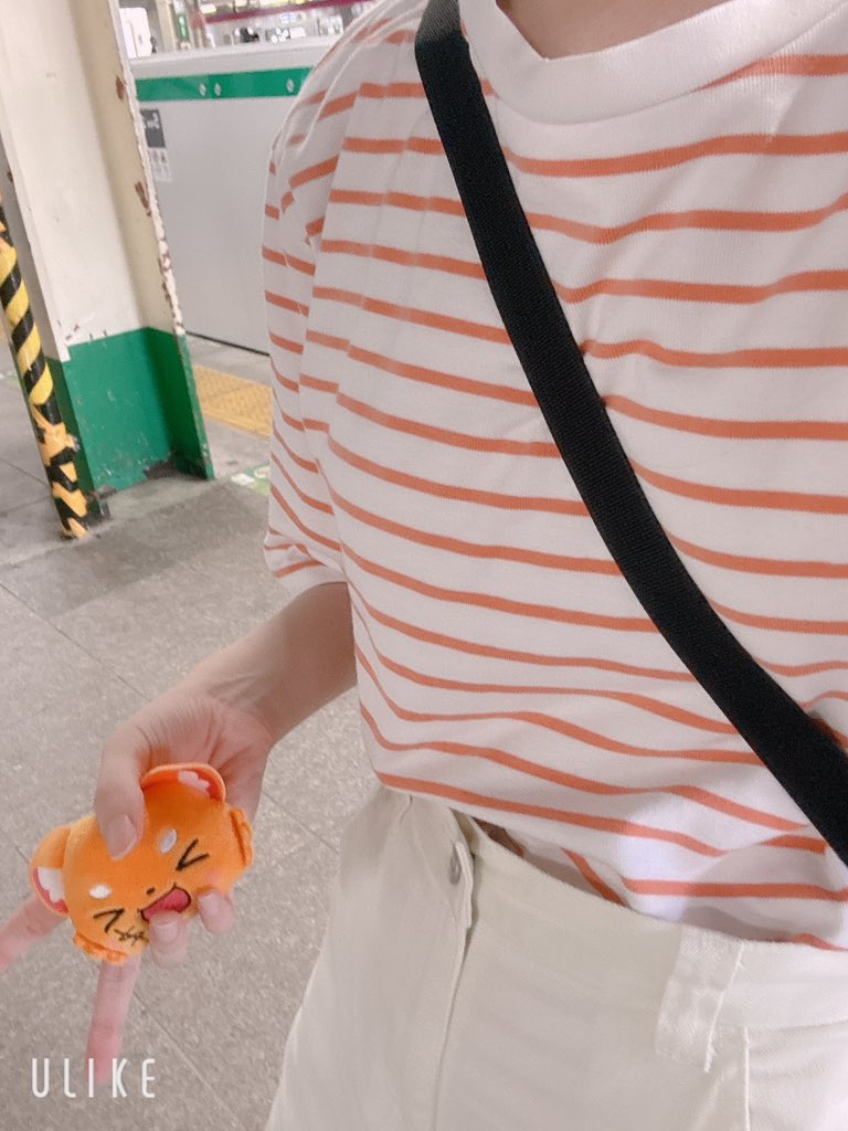 推しカラーで行きます〜✨
よろしくです！！