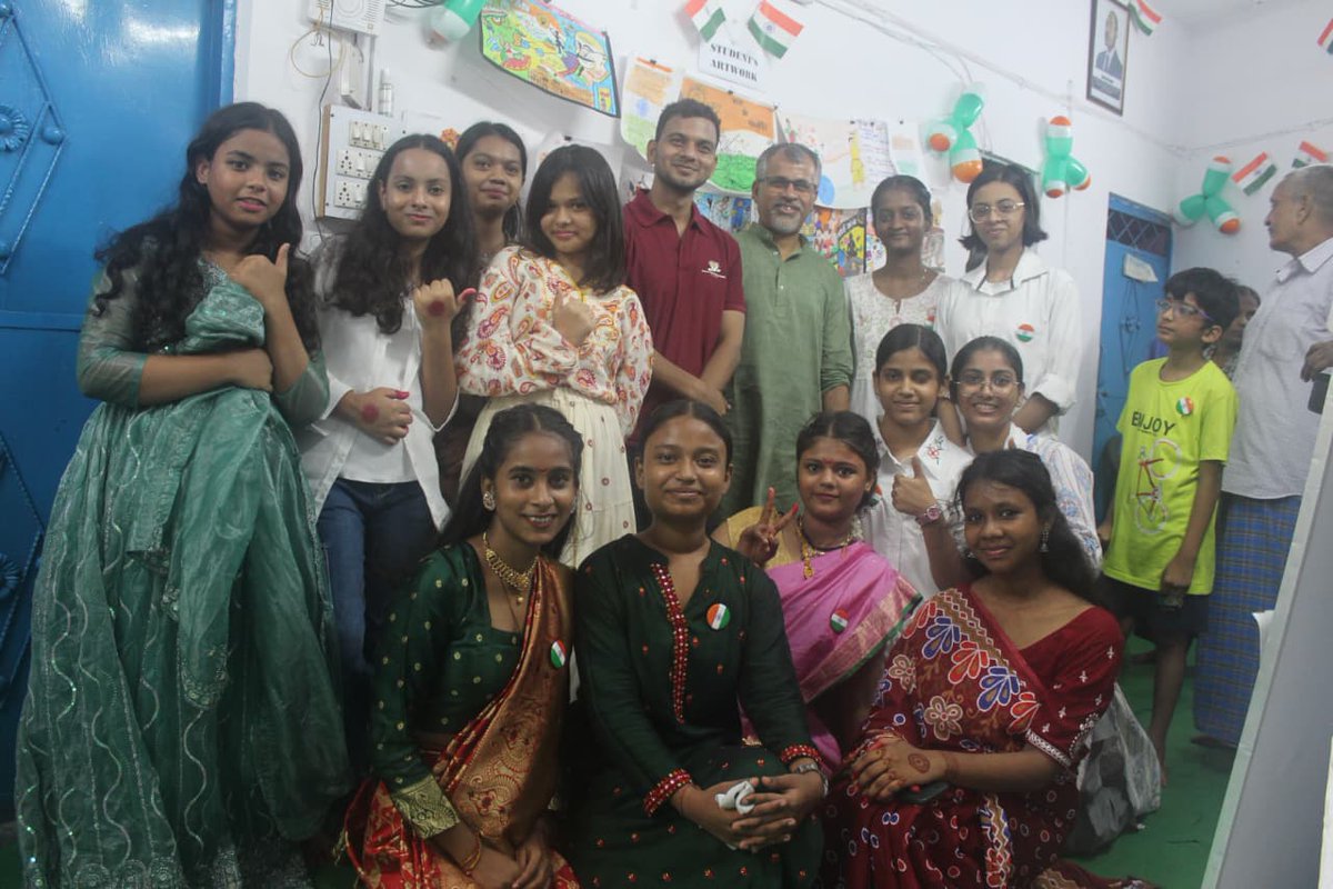 SILFIndia's tweet photo. Independence with Dignity
Ahead of Independence Day, @SILFIndia CEO Mr @GaurabSen visited Tahirpur Leprosy Complex, Delhi as part of #SILFSamvaad.
He engaged with residents and livelihood beneficiaries supported by S-ILF, listening to their experiences and reinforcing our shared vision of a stigma-free society.
At the ASLC, he admired the children’s creativity, praised their artwork, and motivated them to aim high in their education and life goals.
Because independence is complete only when every person can live with dignity, inclusion, and equal opportunity.
#RestoringDignity #Stigma #Discrimination #India #Leprosy #EndLeprosy #Livelihood #Education #HumanitarainAid #ChildrenDevelopmentProgram
#SILFSamvaad #IndependenceDay #SocialImpact #BreakingStigma #YouthDevelopment #LeprosyAwareness