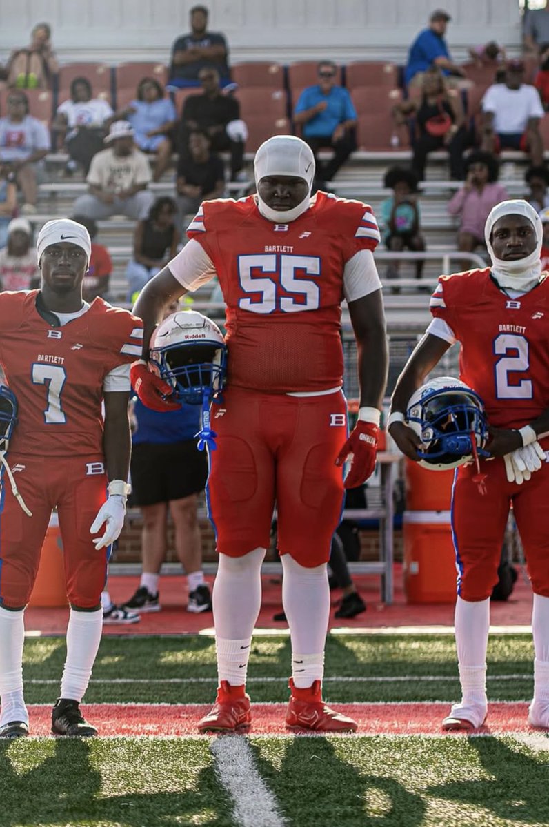One of my guys big <a href="/eliturner2029/">Elijah Turner</a> had an amazing game this Monday! 6’5” 290 at 14 years old, had double digit pancakes, 4 sacks, and 5+ tackles for loss. Playing both ways and also special teams, coaches I would 100% be on the lookout for this guy.