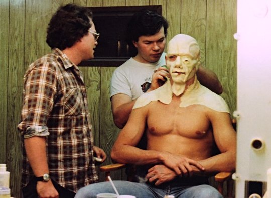 RetrovaniaLand's tweet image. Paying tribute to the legendary Richard Brooker. Among my favorite Jasons, his chilling portrayal of the hockey-masked killer in Friday the 13th Part III 3D stands at the top. Pure '80s horror magic! 💀🔪 #RetroHorror #FridayThe13thPart3 #80sHorror
#80sKidsRule #80sNostalgia