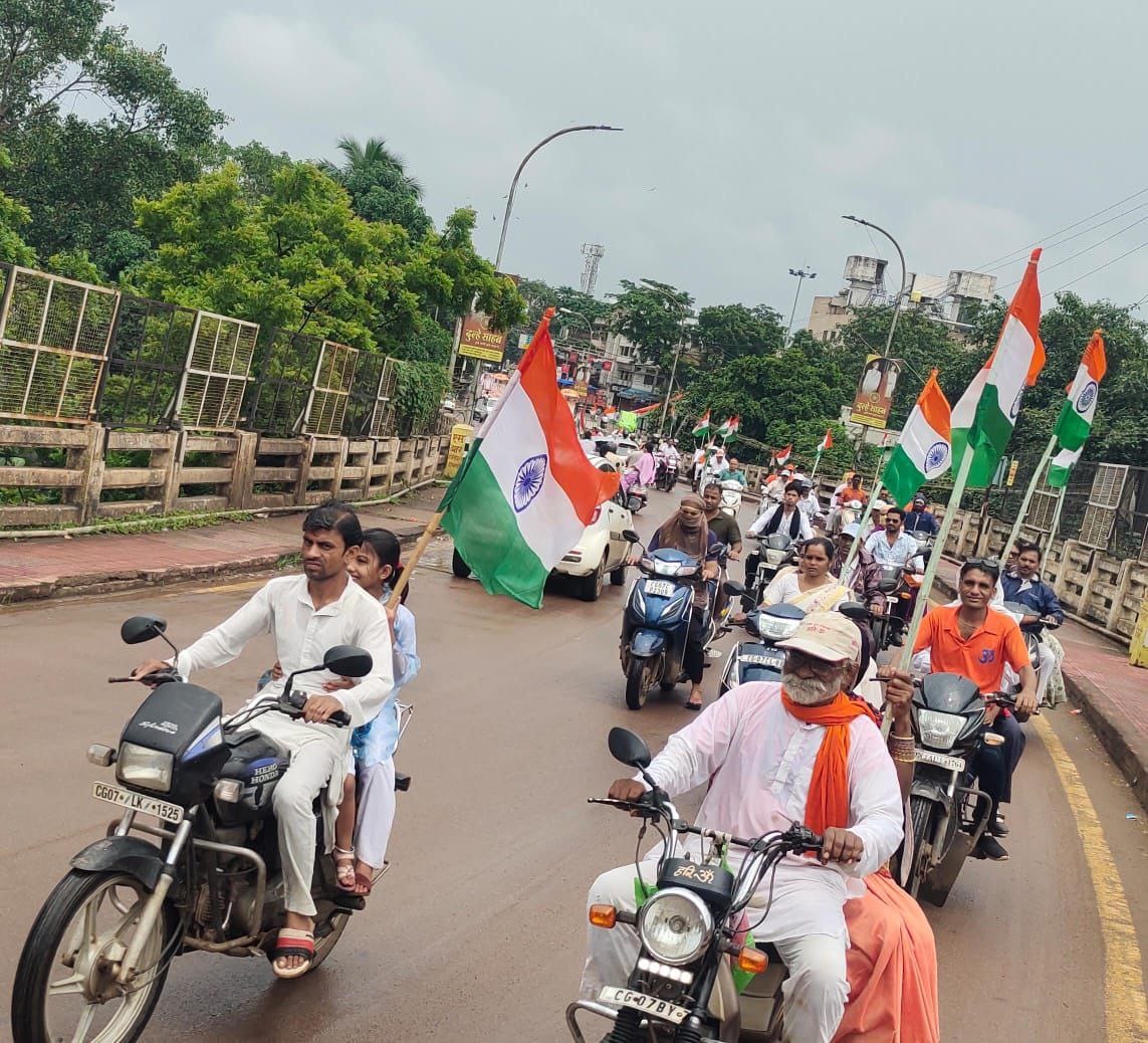 <a href="/YssSpeaks/">Young India Speaks</a> Sant Shri Asharamji Bapu के
Yuva Sewa Sangh के युवाओं द्वारा अनेक जगह
#DeshBhaktiYatra निकाल कर अपने  भाव प्रकट करते हैं।
Happy Independance Day