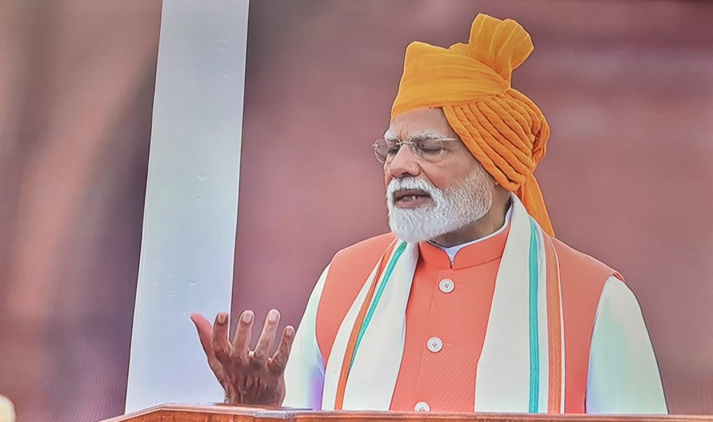 Atmanirbhar Bharat is our motto
Vocal for local is our goal
Let’s all come together and take a pledge for a self reliant nation 
#AtmanirbharBharat
#Vocal4Local