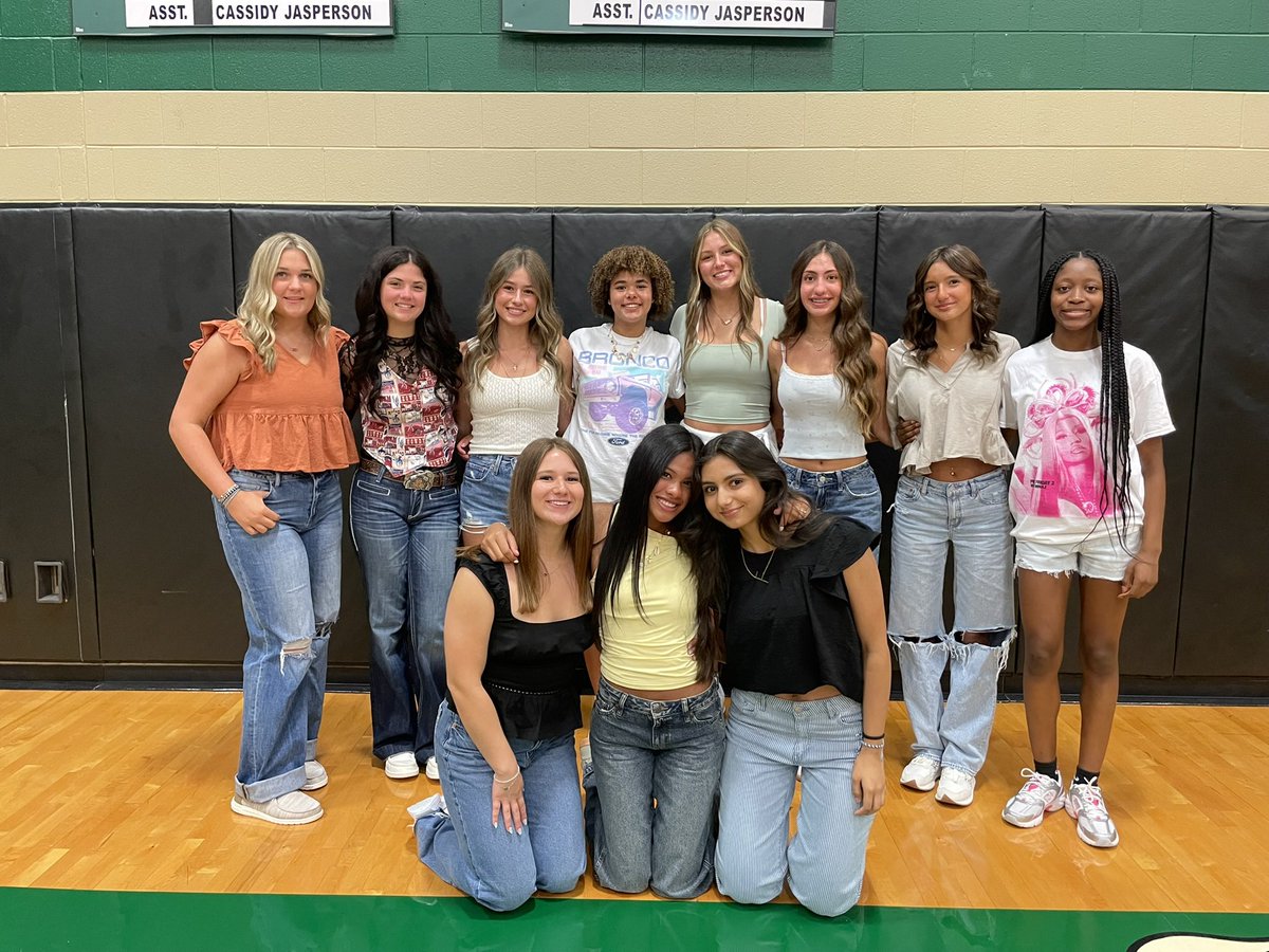 cf_girlshoops's tweet photo. Clear Falls High School Girls Basketball First Day Fall 2025 https://t.co/97bSeIFtAd