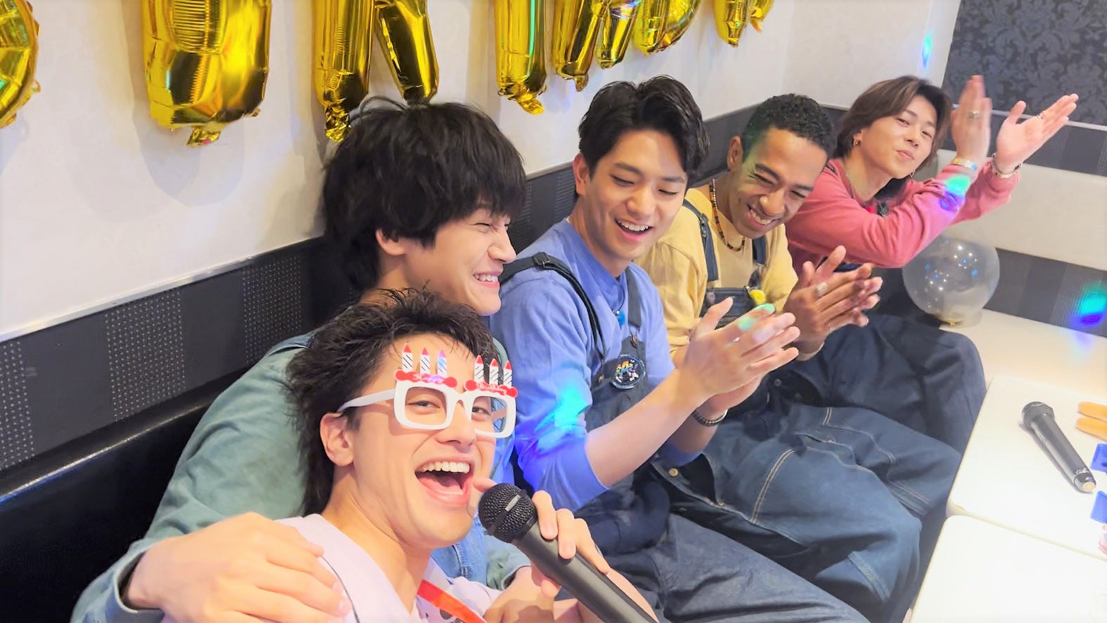 ひみこページ おはようございます🌞 今日も4コマの続きです。 10年くらい前に