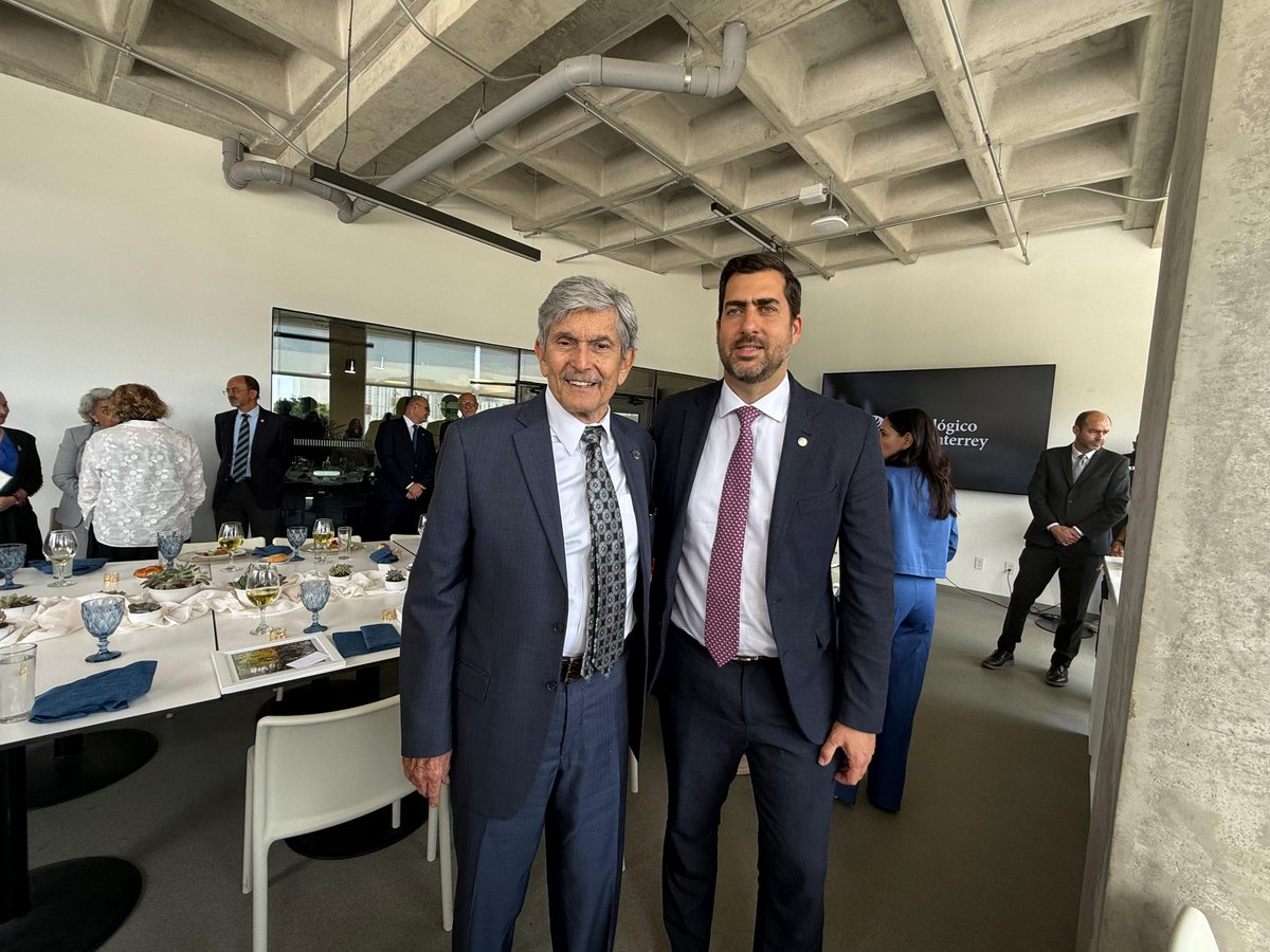 ¡Felicidades, Campus Querétaro, por este medio siglo de logros y compromiso con la educación! 

Este aniversario es posible gracias a todas las personas que han formado parte de esta comunidad: estudiantes, egresados, profesoras y profesores, colaboradoras y colaboradores,