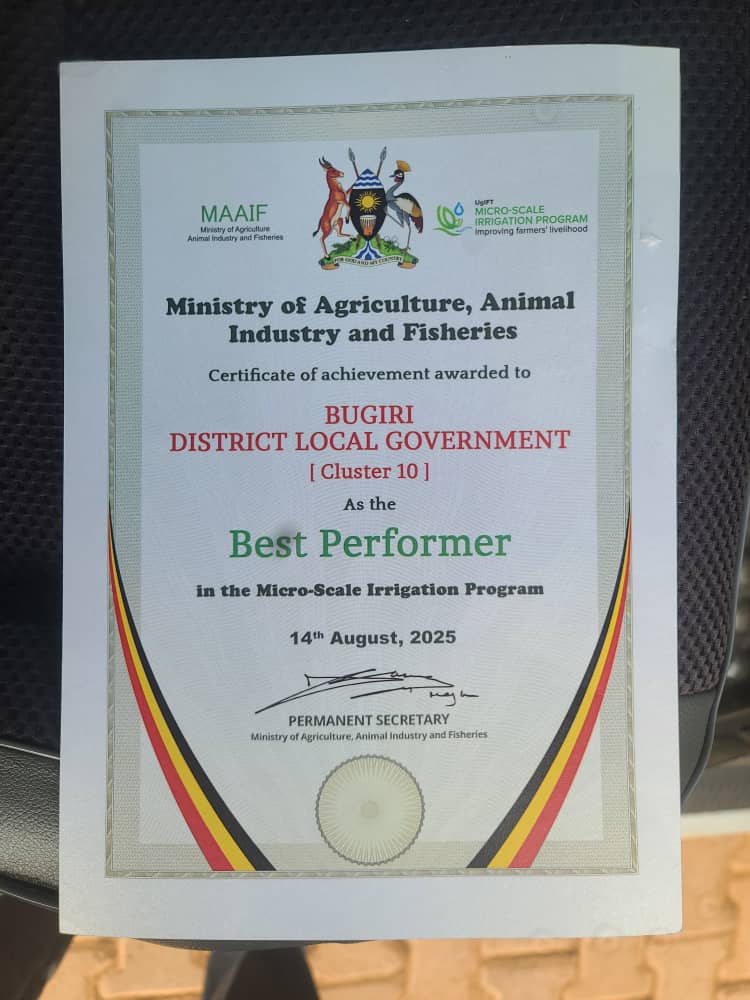 Bugiri District local Government (@bugiridistrict) on Twitter photo In a meeting at Ridar Hotel,<a href="/MAAIF_Uganda/">MAAIF πΊπ¬</a> recognized Bugiri as the best performer in Micro Scale Irrigation project-Cluster 10.More 3 awards of excellence were got in elevating publicity&visibility,quality&timely reporting plus Innovation,knowledge sharing&technology use In a meeting at Ridar Hotel,<a href="/MAAIF_Uganda/">MAAIF πΊπ¬</a> recognized Bugiri as the best performer in Micro Scale Irrigation project-Cluster 10.More 3 awards of excellence were got in elevating publicity&visibility,quality&timely reporting plus Innovation,knowledge sharing&technology use