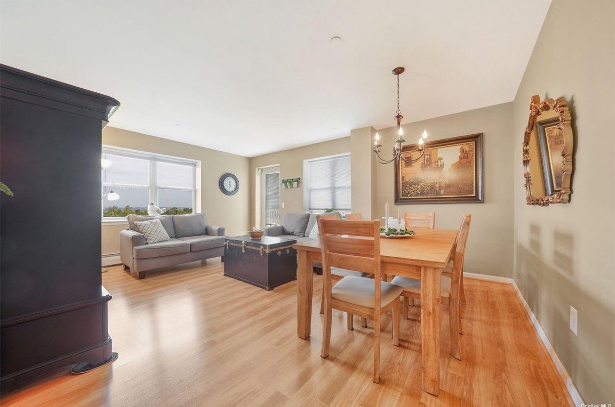 RegDors's tweet photo. SOLD! [$360k]
Rockaway Beach, NY
2Bd, 1Bth Condo

- Top Floor, Corner Unit w/Balcony, Deeded Parking Spot and Views!

Investors, Buyers, Homeowners contact me if looking to purchase, sell or invest:

https://t.co/XDk1NWd8j1 https://t.co/JmhLXBFG1S