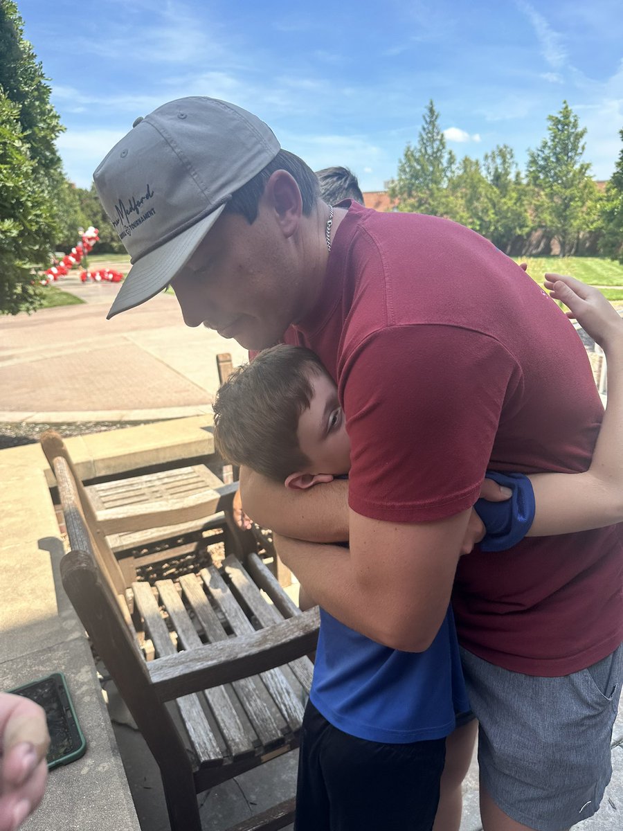 Jason Becera tweet media