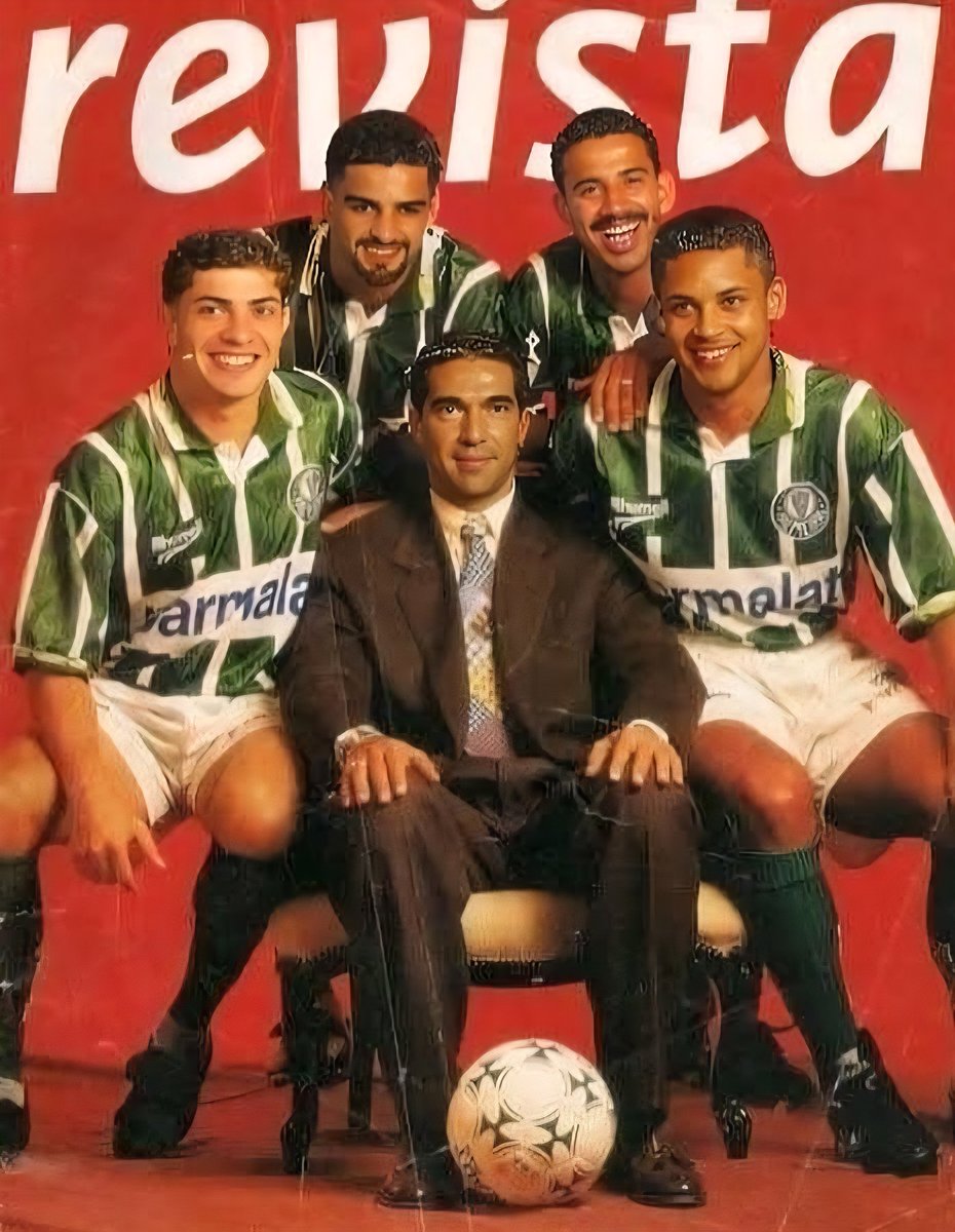 deprepalmeiras's tweet photo. "Tenha calma, nós vencemos apenas um time peruano"

O maldito palmeirense iludido: https://t.co/EEX8Sa6W6h
