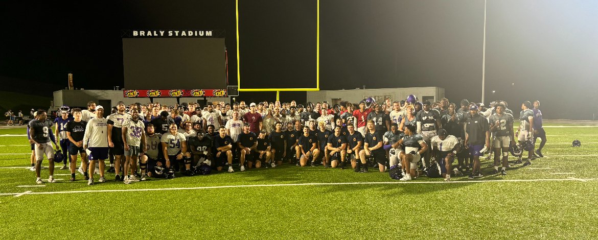 North Alabama Football (@unafootball) on Twitter photo A classic game of Police vs. Fire 🏈
Thank you to both <a href="/FireFlorence/">Florence Fire Rescue</a> and <a href="/FlorenceALPD/">Florence Police Dept</a> for joining us at Braly Stadium for our scrimmage tonight. We are thankful for our first responders and their service to our community 🚒🚔
#RoarLions 🦁 A classic game of Police vs. Fire 🏈
Thank you to both <a href="/FireFlorence/">Florence Fire Rescue</a> and <a href="/FlorenceALPD/">Florence Police Dept</a> for joining us at Braly Stadium for our scrimmage tonight. We are thankful for our first responders and their service to our community 🚒🚔
#RoarLions 🦁