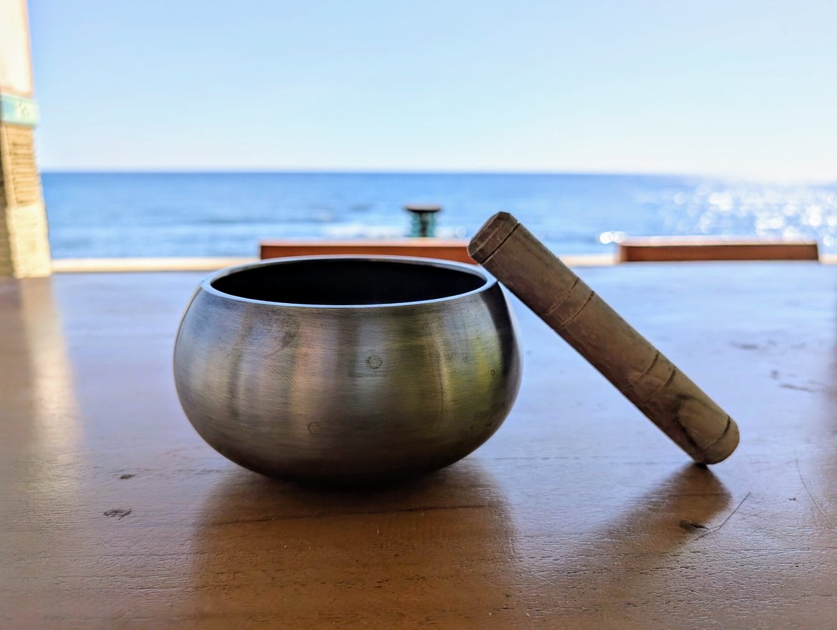friedrichbaier's tweet photo. Kraftquelle 
#stille #lauschen #meditation 
#Bali https://t.co/fkNYMmPiF7