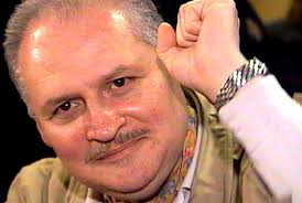 #IlichAVenezuela
En Julio de 2025 el gobierno de Macrón liberó a Georges Ibrahim Abdallah, luego de tenerlo preso en Francia por 40 años. Hoy, 15/08/25, Ilich “Carlos” Ramírez Sánchez cumple 31 años de cárcel en Francia. Pedimos su TRASLADO a Vzla según el Convenio de Estrasburgo