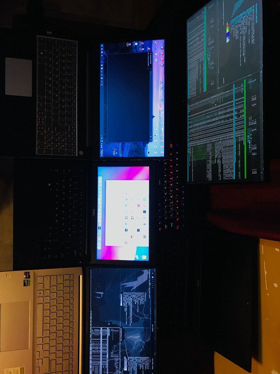 adhishcantcode's tweet image. ladle tu karta hoga dual boot, ham toh har OS ke liye alag laptop rakhte.