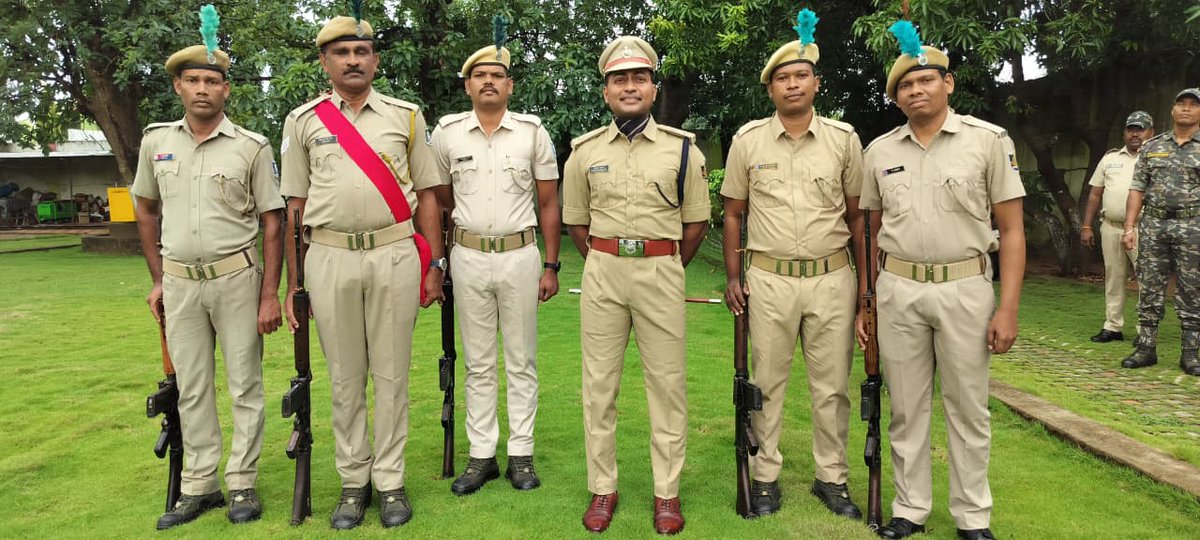 SP Nuapada (@spnuapada) on Twitter photo Celebrated #79th_Independence_Day and wishing everyone Happy Independence Day.
<a href="/DGPOdisha/">DGP, Odisha</a>
<a href="/odisha_police/">Odisha Police</a>
<a href="/CIDOdisha/">Criminal Investigation Department and Crime Branch</a>
<a href="/digswrkoraput/">DIGP, SWR Koraput, Odisha</a>
<a href="/Raghava_gundala/">Gundala Reddy Raghavendra IPS</a> Celebrated #79th_Independence_Day and wishing everyone Happy Independence Day.
<a href="/DGPOdisha/">DGP, Odisha</a>
<a href="/odisha_police/">Odisha Police</a>
<a href="/CIDOdisha/">Criminal Investigation Department and Crime Branch</a>
<a href="/digswrkoraput/">DIGP, SWR Koraput, Odisha</a>
<a href="/Raghava_gundala/">Gundala Reddy Raghavendra IPS</a>