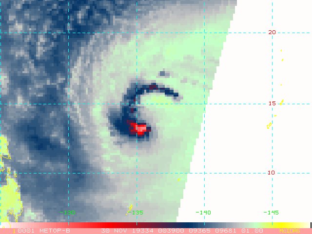 zeb199818's tweet photo. Central cold cover (CCC) comparison of Typhoon #Kammuri and Tropical storm #ERIN. https://t.co/1j2zWRNn75