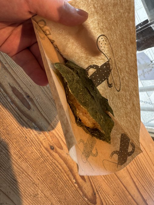 めんべいの店がやってる明太焼きおにぎり 