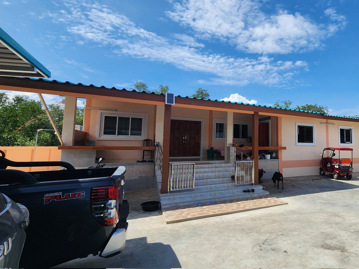 WanderingLach 🌏✈️🏈🏏🏉 tweet media