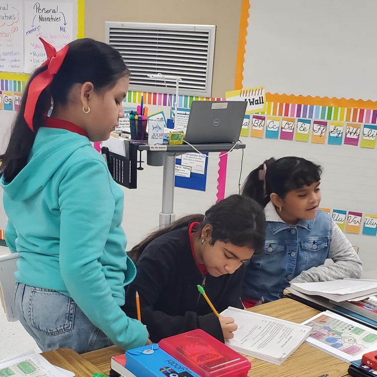 E.R Chapa Elementary tweet media