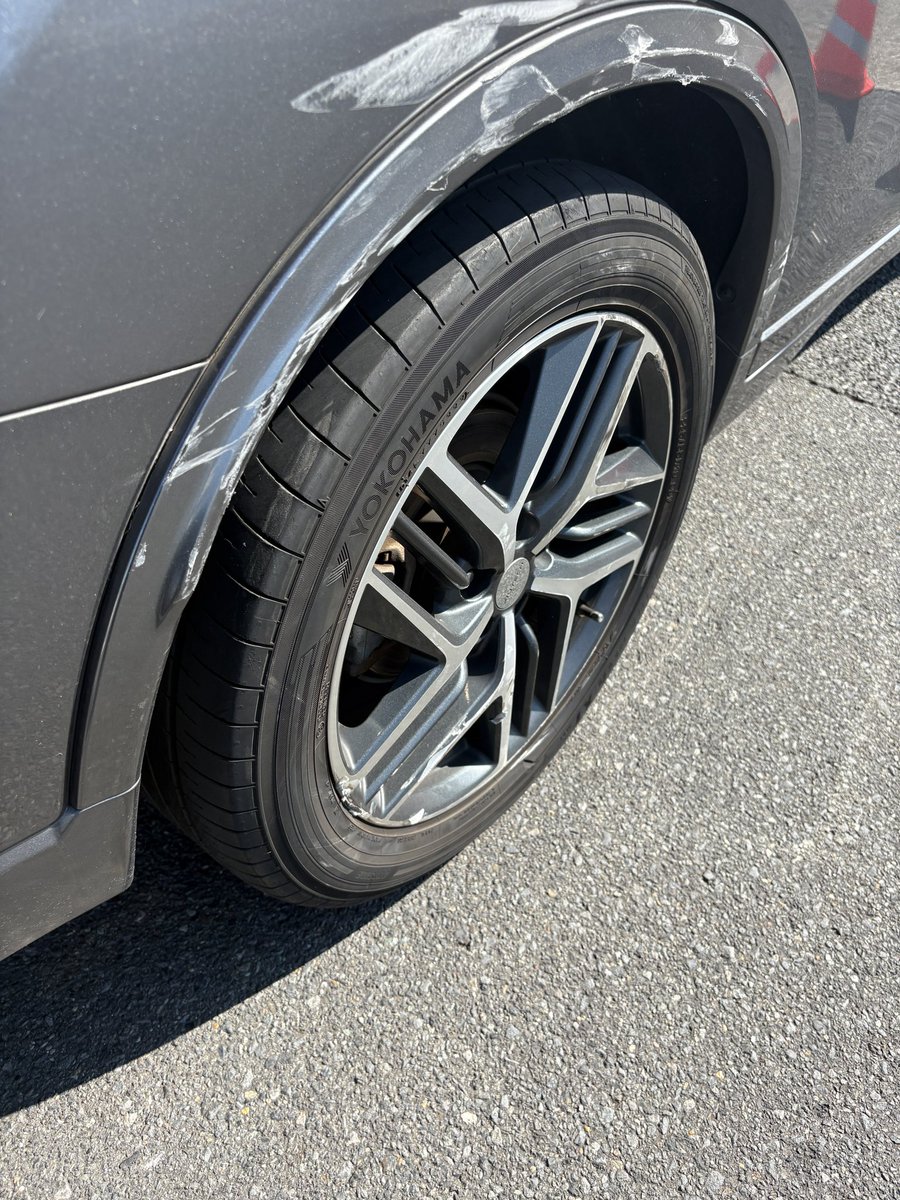 よしげん tweet media