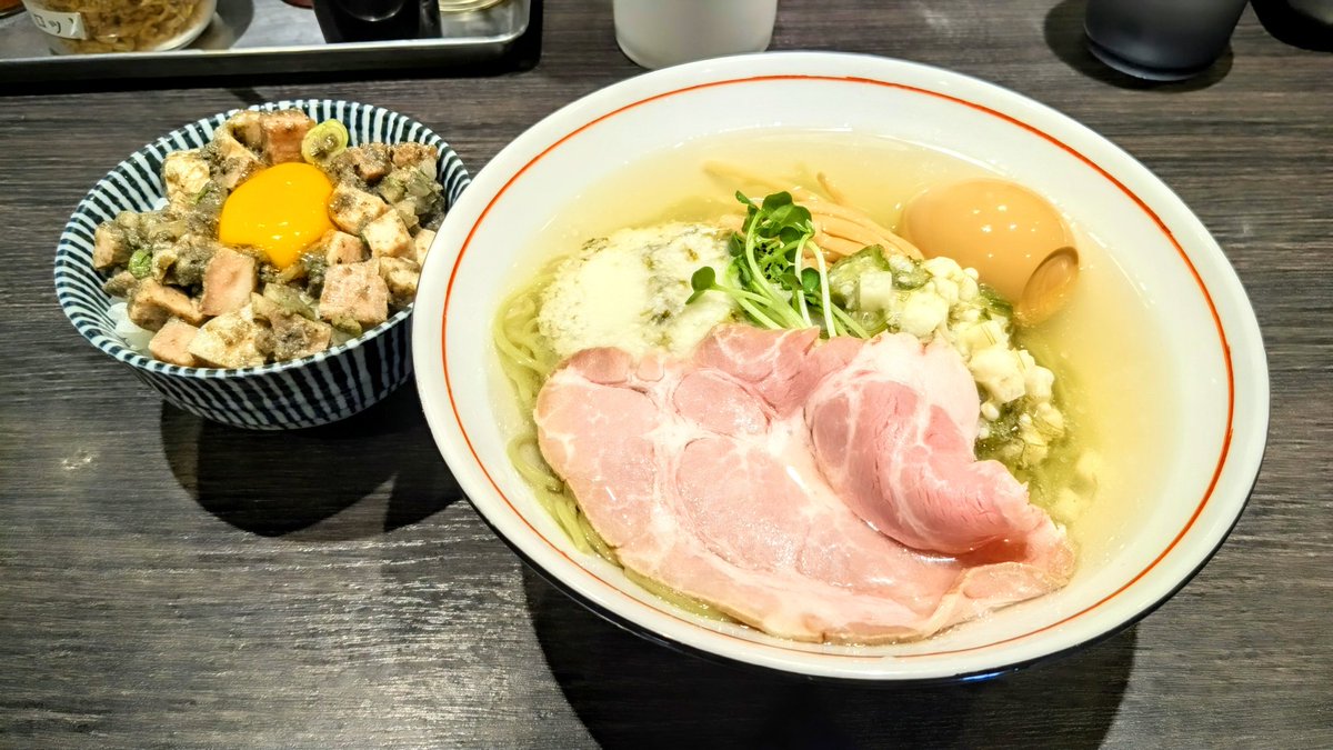 kt_kohei's tweet photo. 中華そば 十目一八食堂@大袋

🍜冷とろそば
🍚にぼにく卵黄
⭐田中農場の味玉

やっと来れました😭久訪麺🙏
春のトメイチ以来で夏の冷とろは、ﾂﾙﾂﾙﾄﾛﾄﾛ〜に名物翡翠麺は最高💯
にぼにくも堪りません
やっぱ何食べても激ウマを通り越した激ウマ👍
完飲完食必須のKK腹パンFINISH❗ご馳走さま🙏 https://t.co/eqvEuEufYD