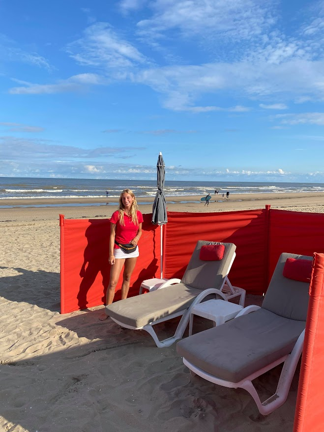Goedemorgen, vandaag/vrijdag wordt het in Noordwijk een prachtig mooie, droge, zonnige en warme zomerse dag😊

Aan het einde van de middag gaat de noordenwind helaas wel toenemen.

Reserveer een heerlijk dagje strand via robdebadman.nl