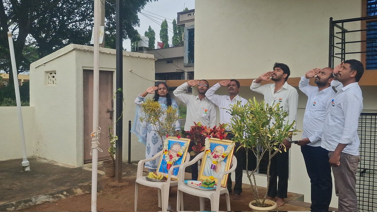 RKHeggade's tweet photo. Celebration of 79th Independence Day at Office of the Regional Manager Tobacco Board Periyapatna https://t.co/H59xQKhTkO
