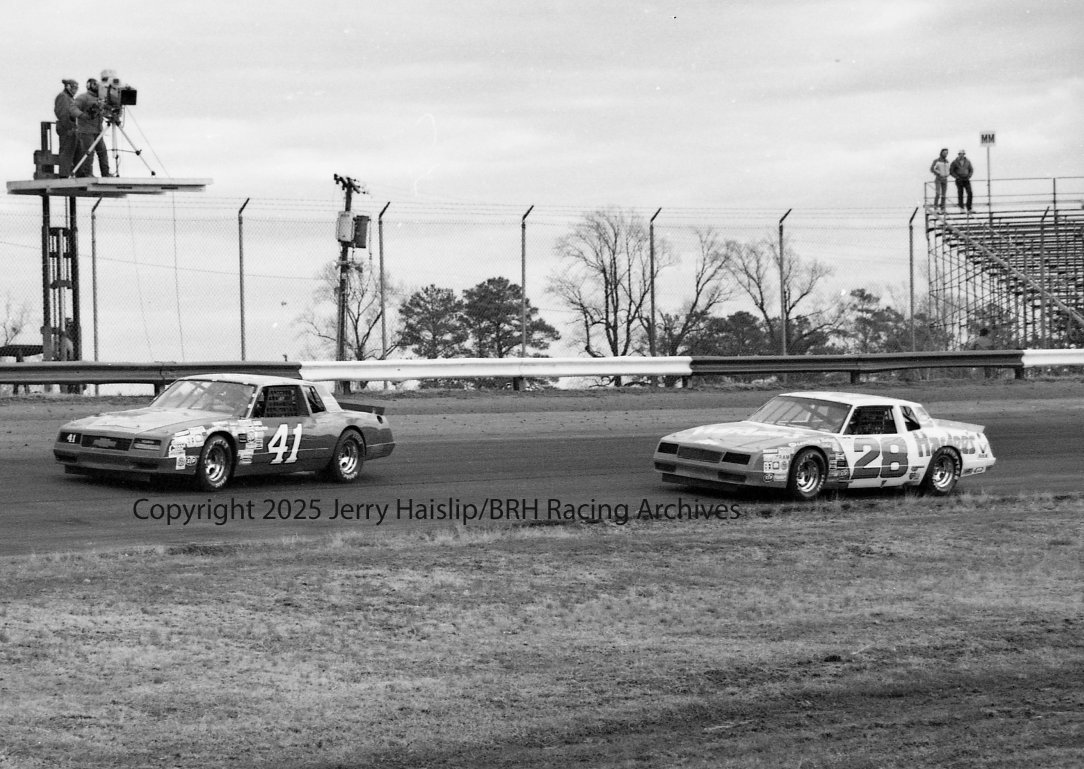 RacingBrh's tweet photo. February 26, 1984. Richmond Raceway. #41 Ronnie Thomas and #28 Cale Yarborough off turn two. Ronnie only completed 152 of the 400 laps and finished 31st. Cale finished 14th, four laps down to race winner Ricky Rudd. This was Cale's last short track race in his 31 year cup career. https://t.co/U8gzj90ogD