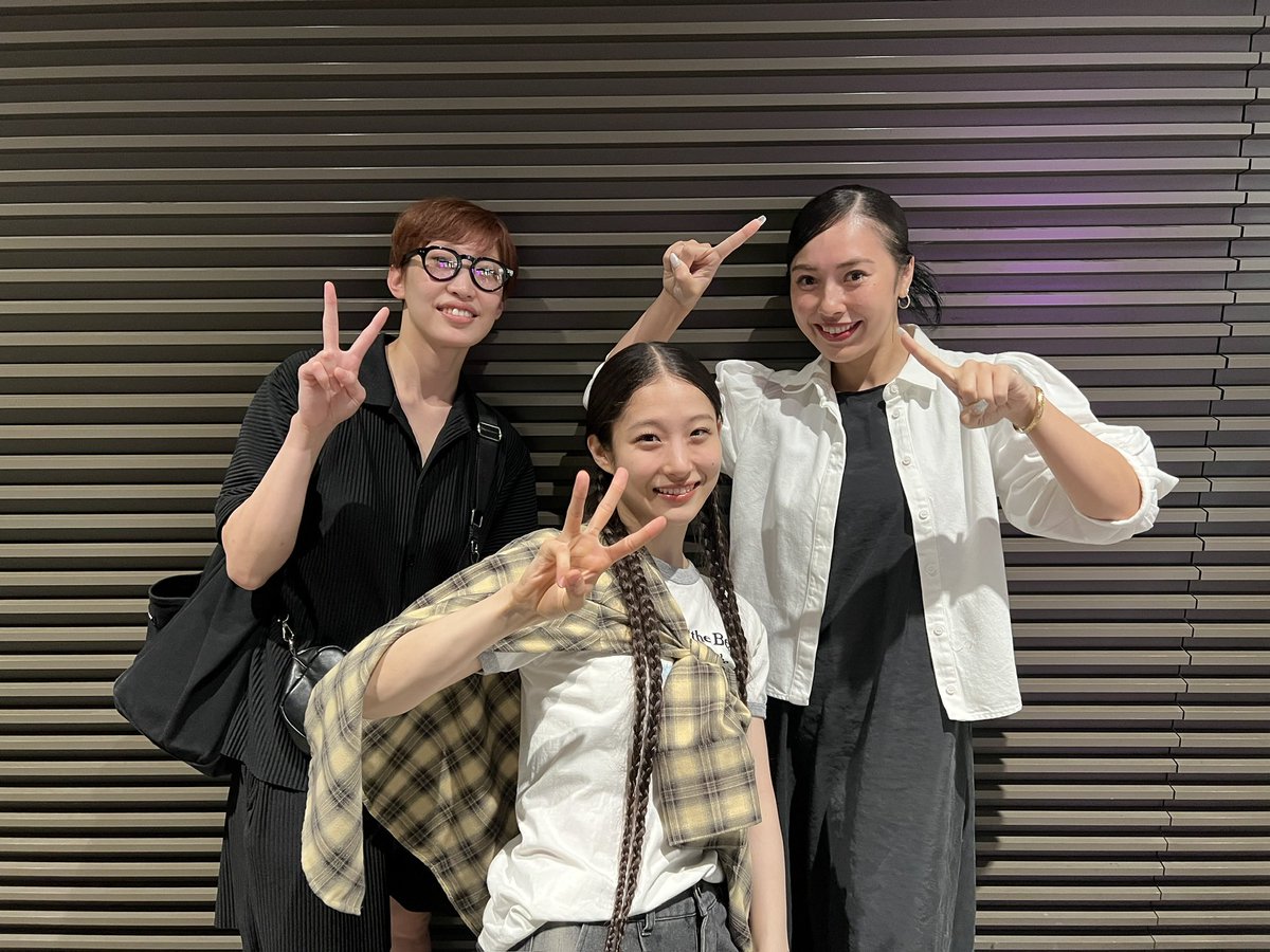 maayaegami's tweet photo. 今年も観たよっ、PP2025✨
長谷川寧さん演出のピーターパンが
今年で３年目⏰🐊
３世代のタイガーリリーが
集合しちゃいました！笑 https://t.co/AFfu6yk79J
