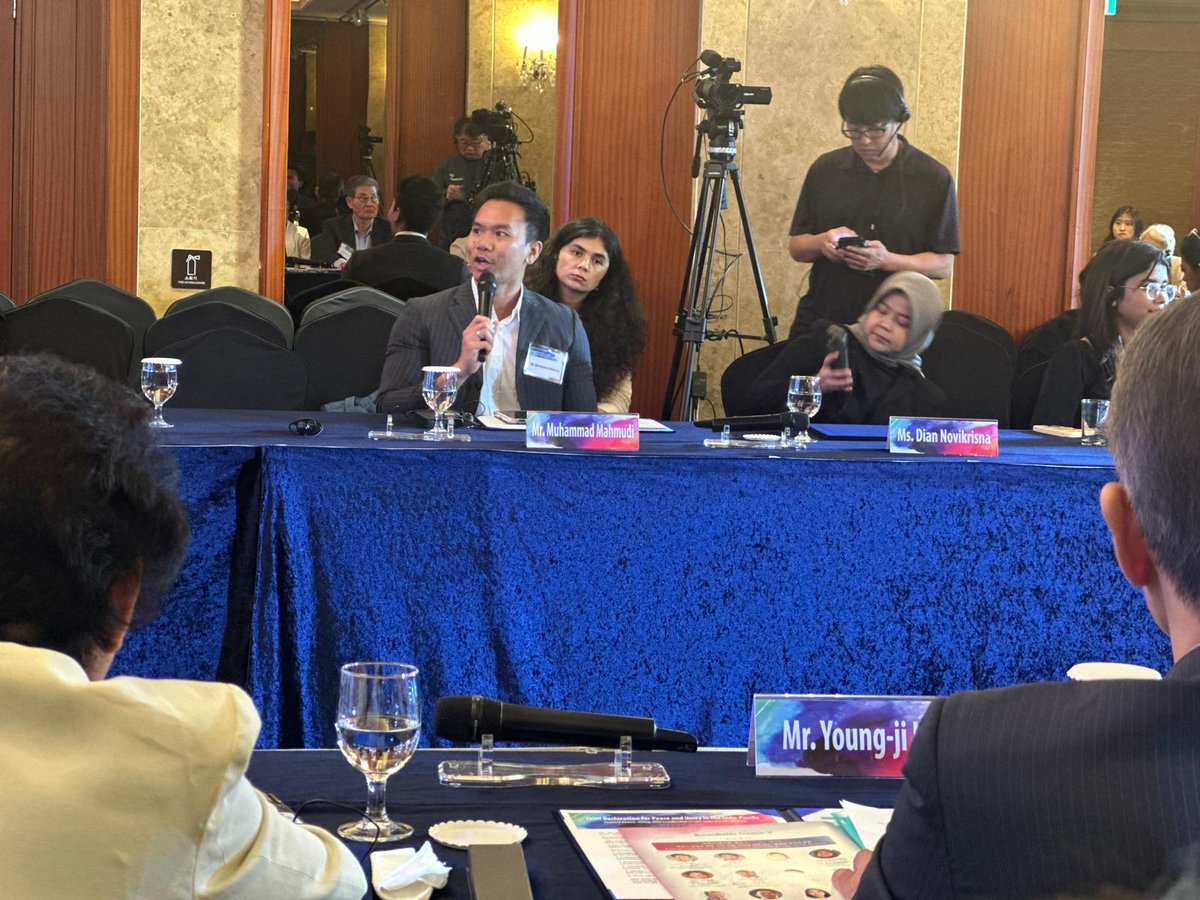 “Global Peace Leadership Corps brinda a la juventud oportunidades de educación experiencial, servicio e involucramiento en campañas globales por la paz.”
— Muhammad Mahmud, GPF Indonesia

#Korea80 #KoreanDream #OneDreamOneKorea #GlobalPeace