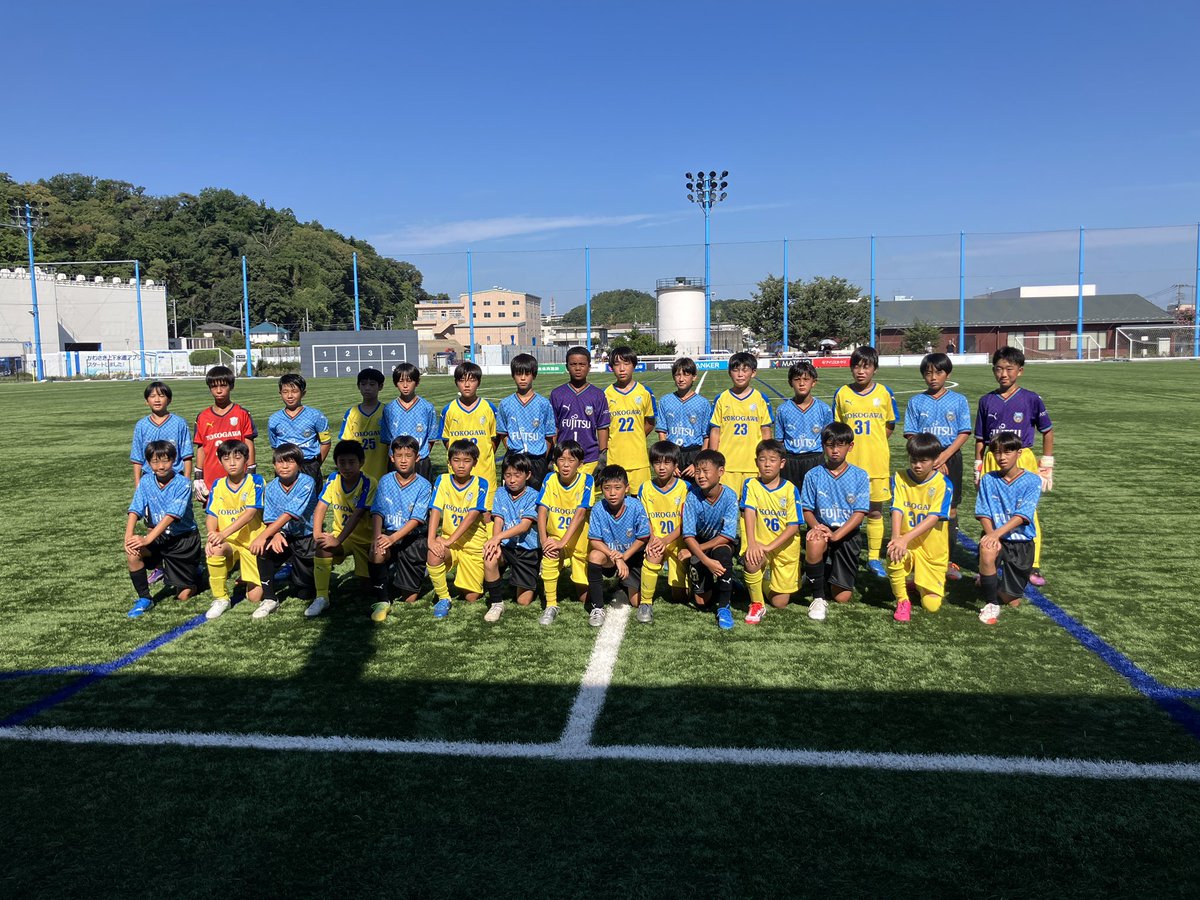 新品未使用　横河武蔵野　サッカースクール　ユニフォーム3点セット 140 新品未使用 横河武蔵野 サッカースクール ユニフォーム3点セット