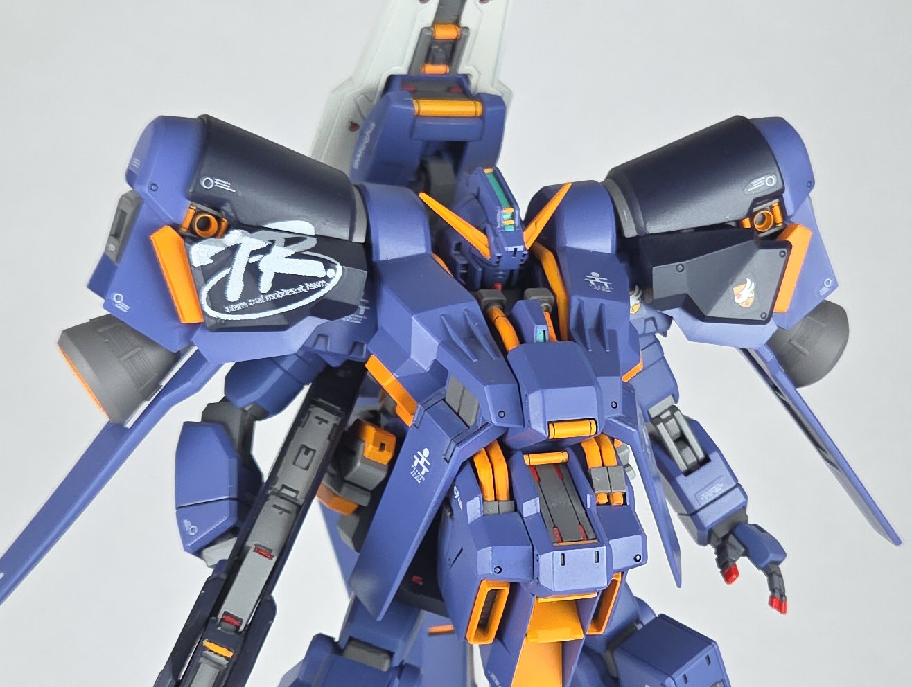 ガレージキット　1/144 ガンダムヘイズルイカルスユニット改造パーツ　リンダ様 ガレージキット 1/144 ガンダムヘイズルイカルスユニット改造