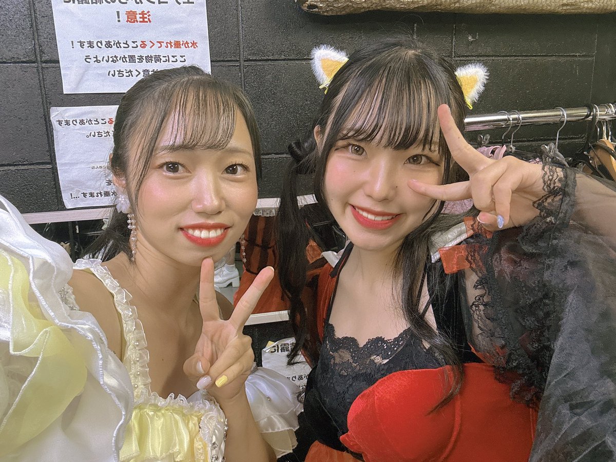 グリーンノートメンバー🍀

みんなに私の歴代衣装を着ていただきました🥰✨️

出てくれてありがとう🥲🥲

この4人とまぽちゃんとのコラボ
めーっちゃ楽しかった(*ˊᵕˋ* )♡

たくさん盛り上がってくださって
ありがとうございました🥰