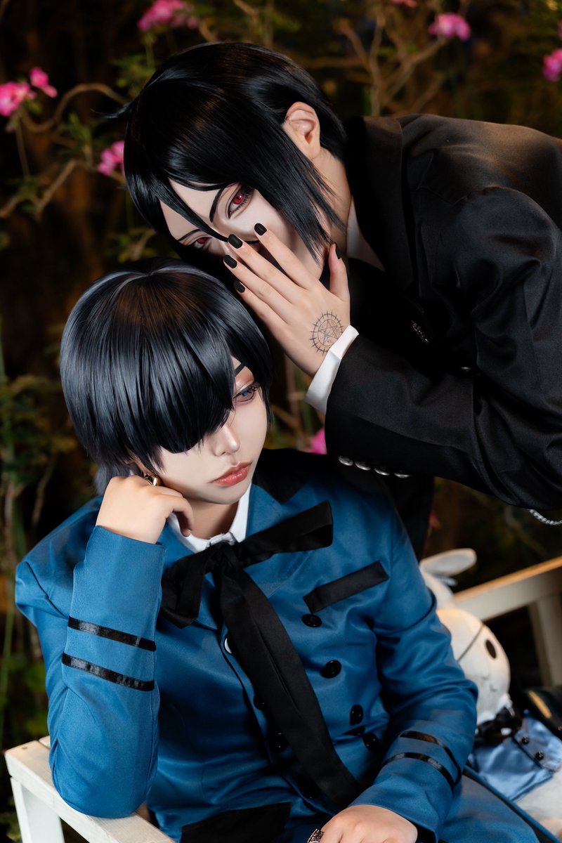 cosplay │ 黒執事

セバスチャン・ミカエリス
シエル・ファントムハイヴ(<a href="/Yanagi_02092004/">柳【やなぎ】</a> )

photo:<a href="/foxy05192715/">ふぉくしー</a> 

 #ビビコスなばなの里 
 #黒執事コスプレ