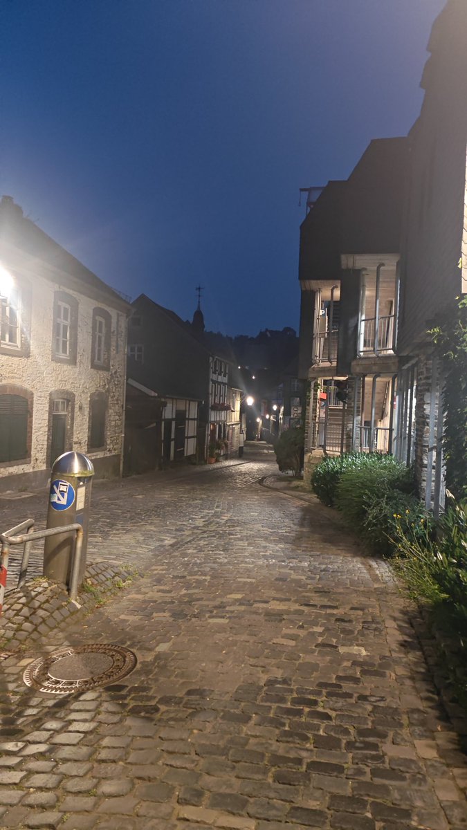 mAnu mA (@manuma666) on Twitter photo Moin Frens 😁 Freitag ☕durchhalten Moin Frens 😁 Freitag ☕durchhalten