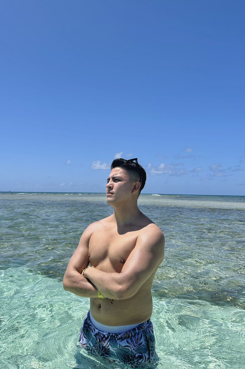 Uninfielmas's tweet photo. 🌊 https://t.co/iatrzDCCxz