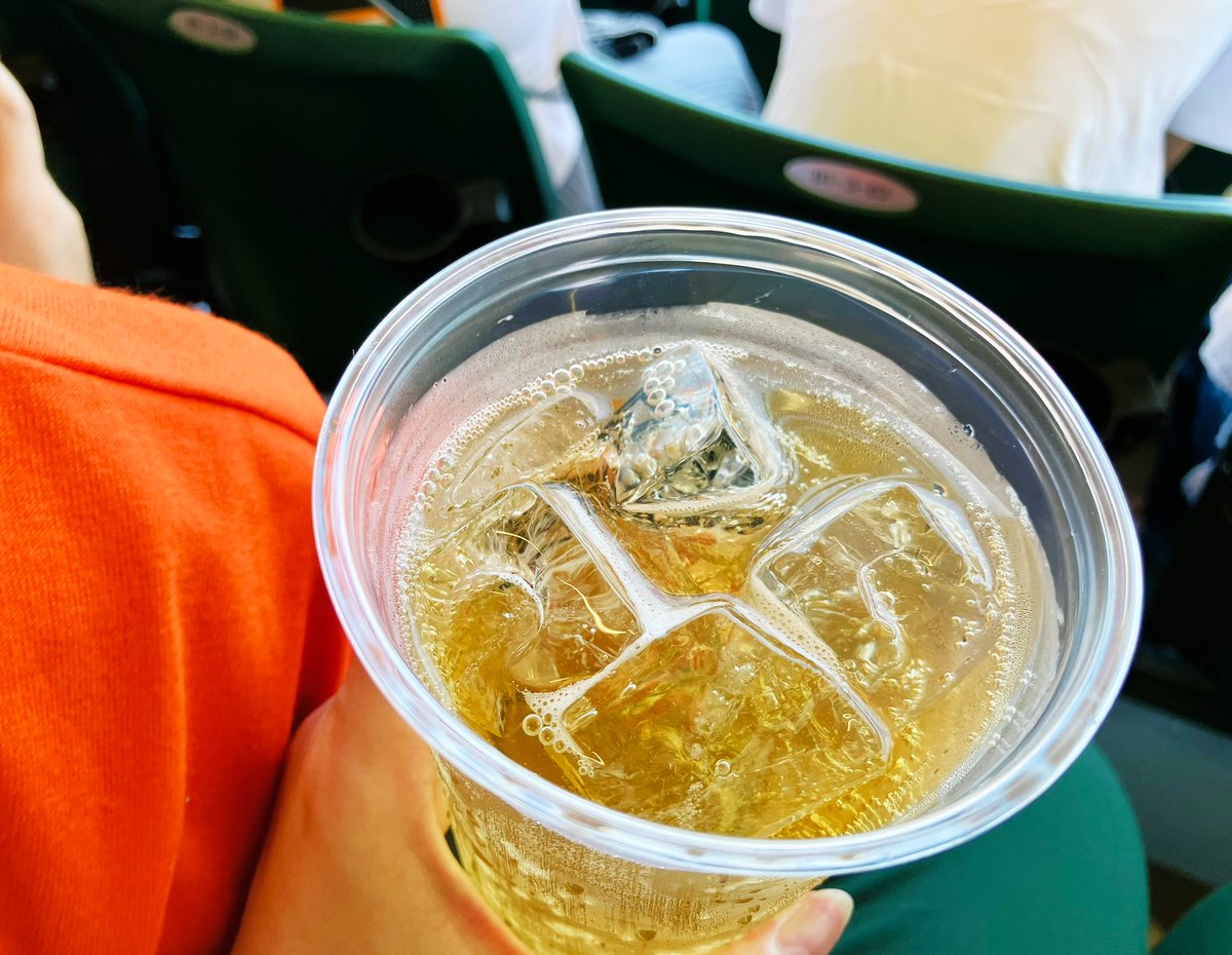 PyonxCafe's tweet photo. 本日はGタウン！⚾️

４番岡本ｷﾀ ーーーー！！！☺︎☺︎☺︎ https://t.co/EZOg0KwGHj