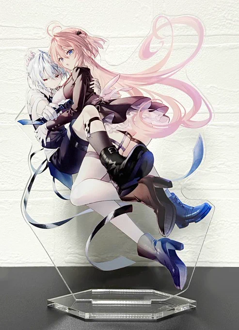本阿弥あずさちゃん 眠雲ツクリちゃん&amp;雨夜リズちゃん 【創作】リオン&amp;リリスリルルカ アクスタのお写真です! それぞれいい感じに仕上がったと思います